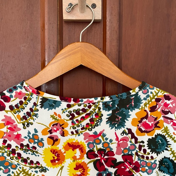 LIGHT AND FLOWERY — Blouse - Picture 8 of 9